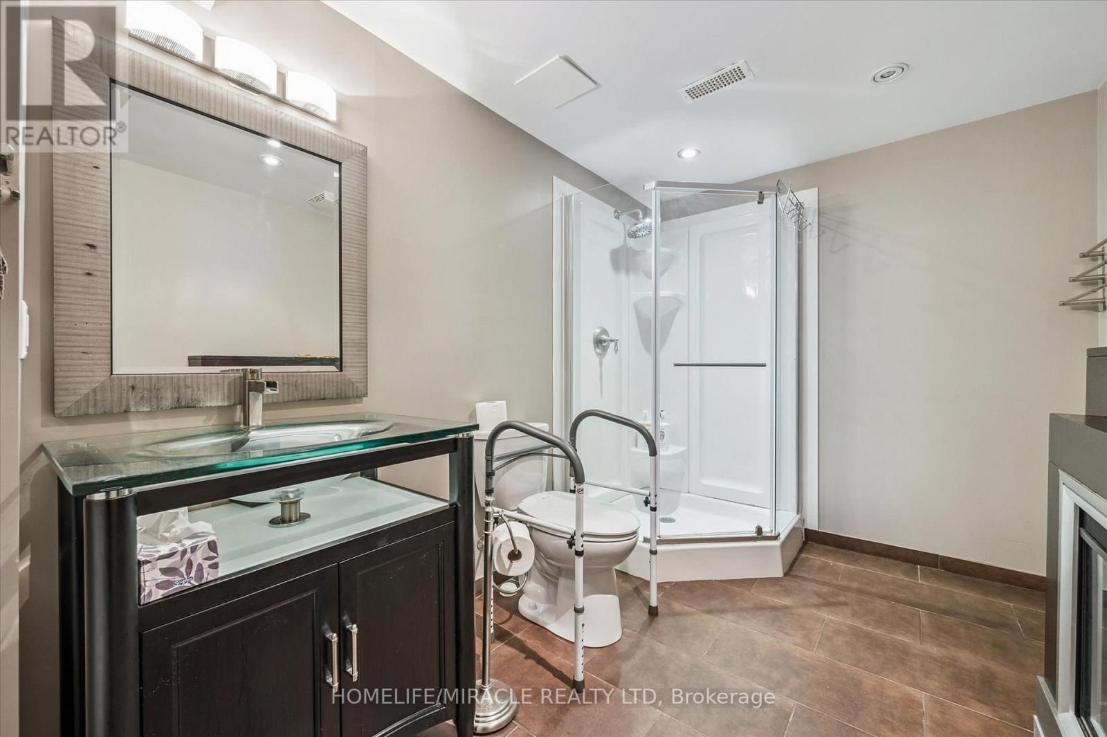 99 WESTFOREST TRAIL Image 45