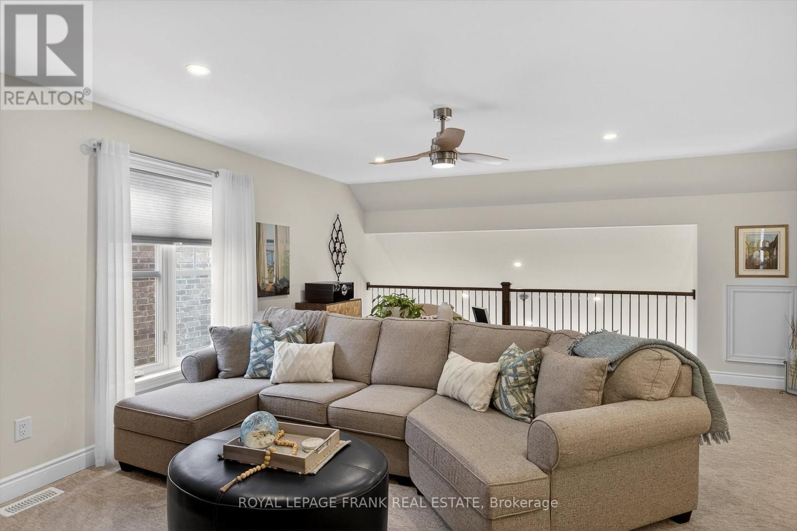 527 MACINTOSH GROVE Image 26