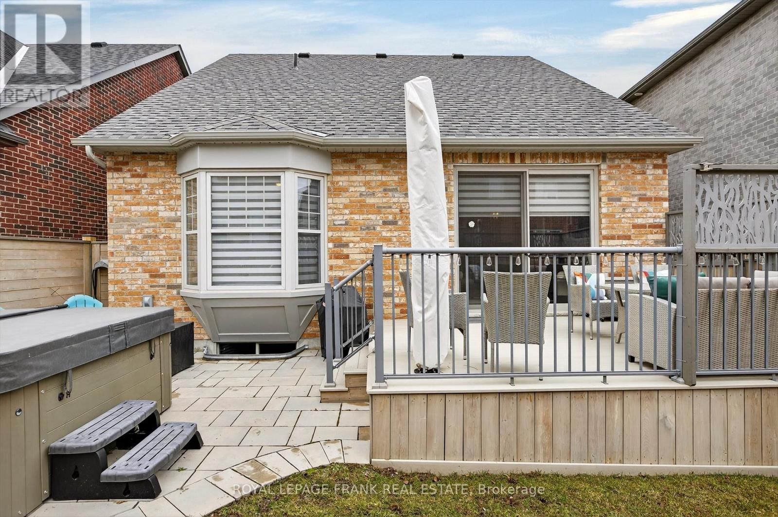 527 MACINTOSH GROVE Image 48