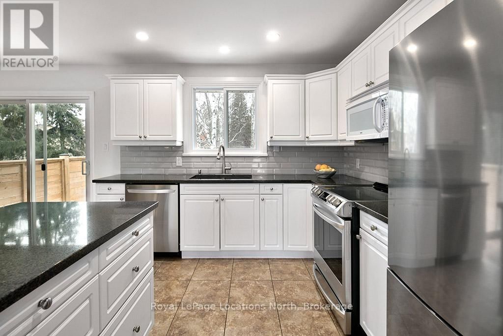 115 APPLEVALE COURT Image 18