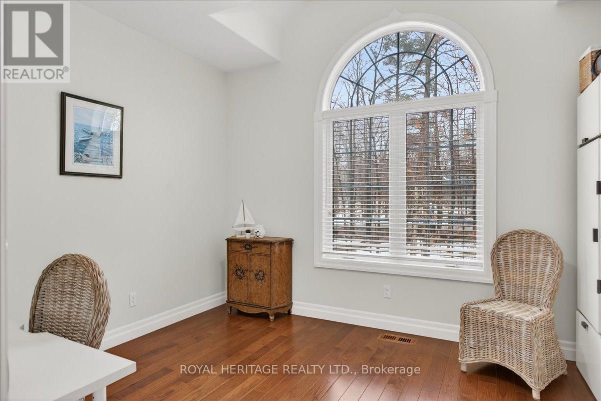 134 MITCHELL CRESCENT Image 21