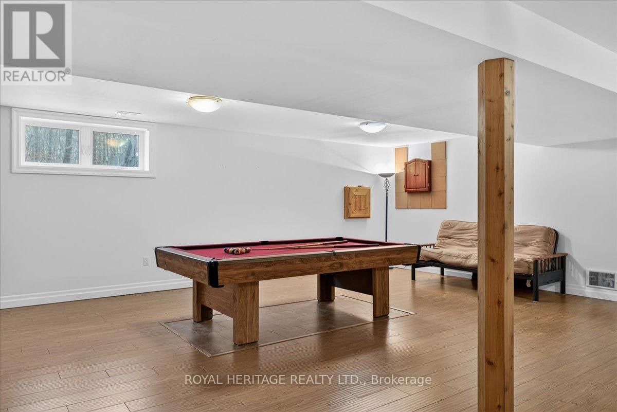 134 MITCHELL CRESCENT Image 32