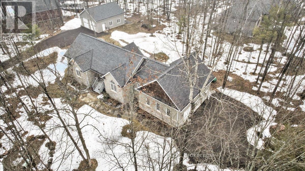 134 MITCHELL CRESCENT Image 42