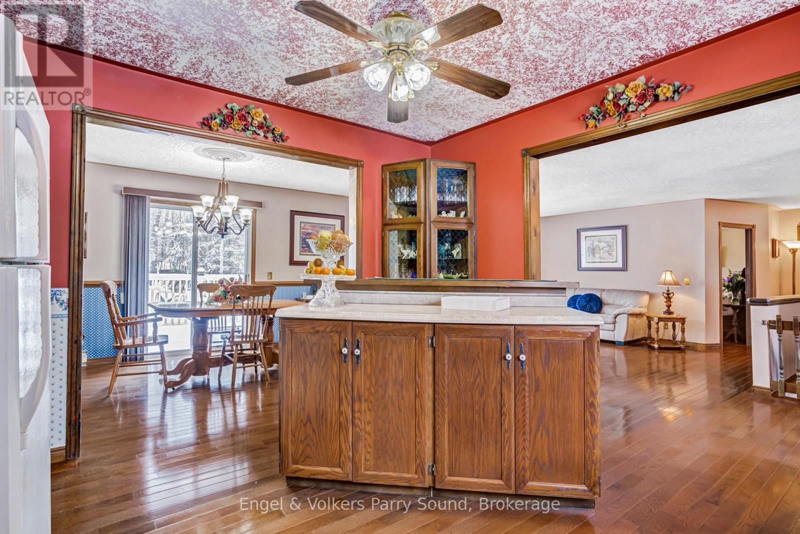 3 SQUIRREL AVENUE Image 14