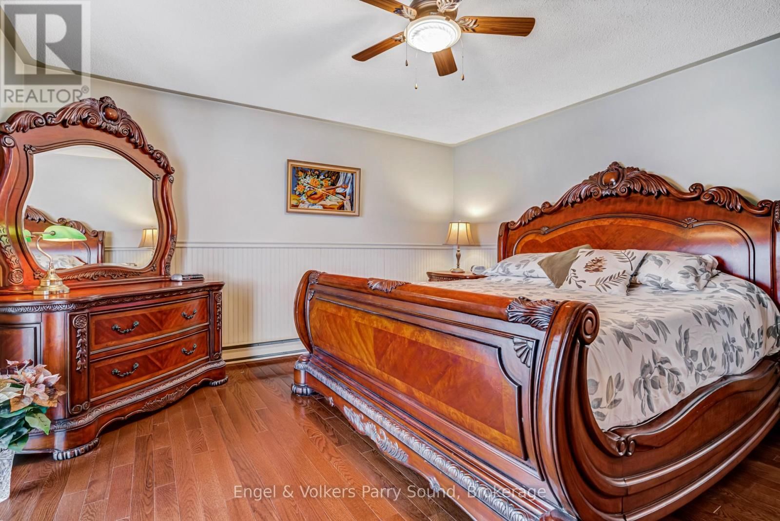 3 SQUIRREL AVENUE Image 17