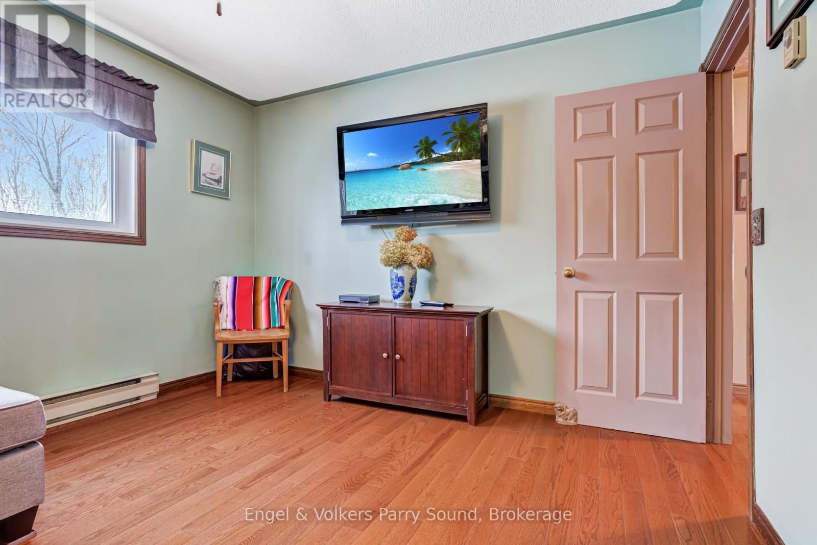 3 SQUIRREL AVENUE Image 24