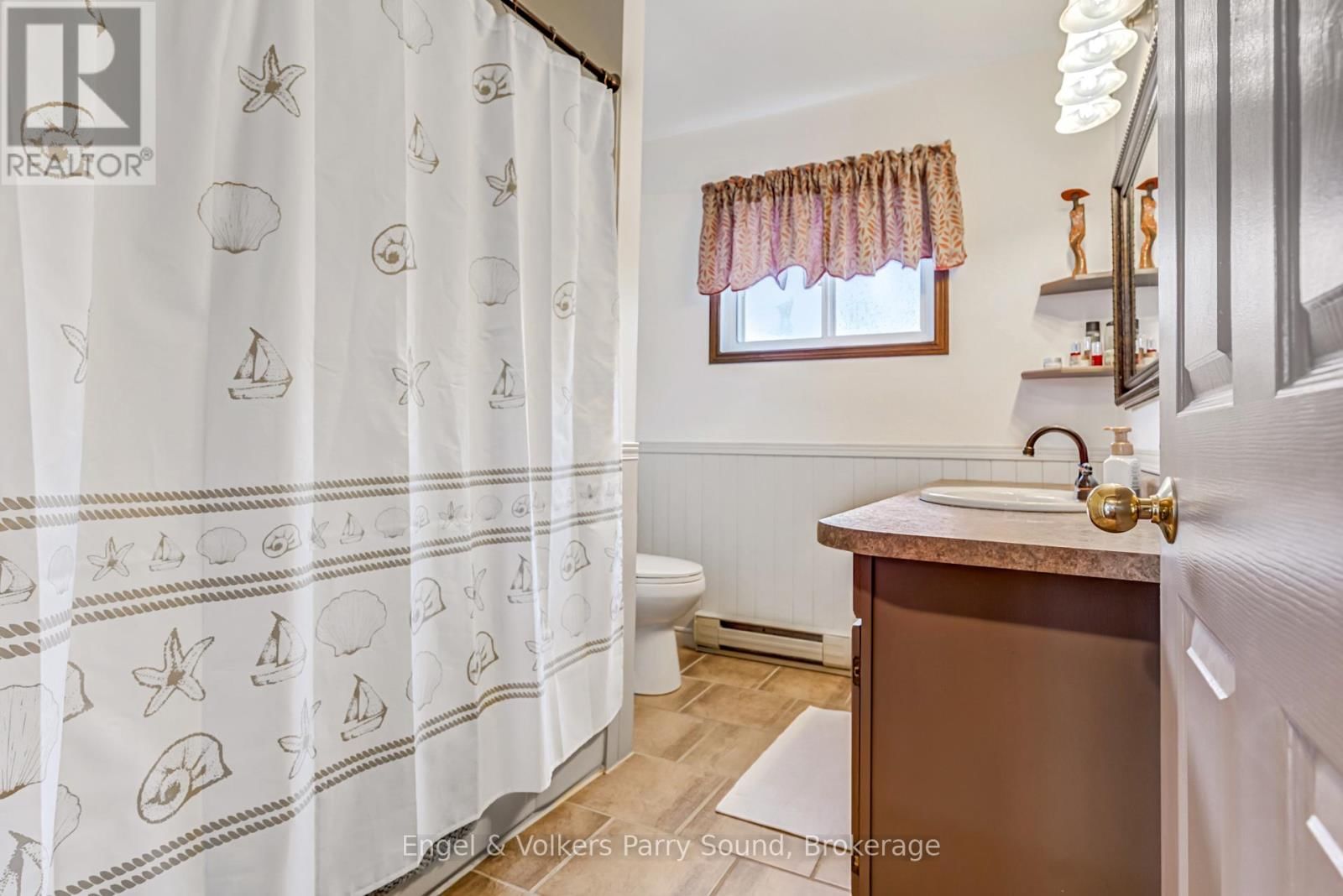 3 SQUIRREL AVENUE Image 25