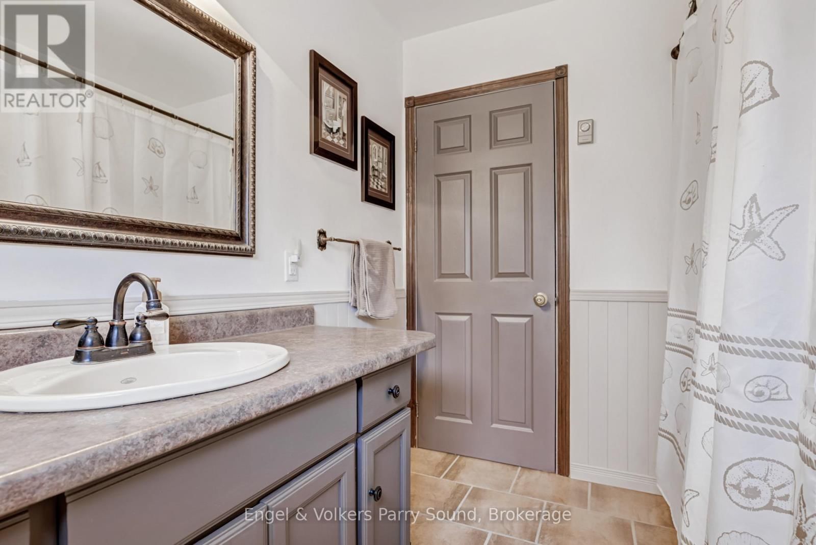 3 SQUIRREL AVENUE Image 26