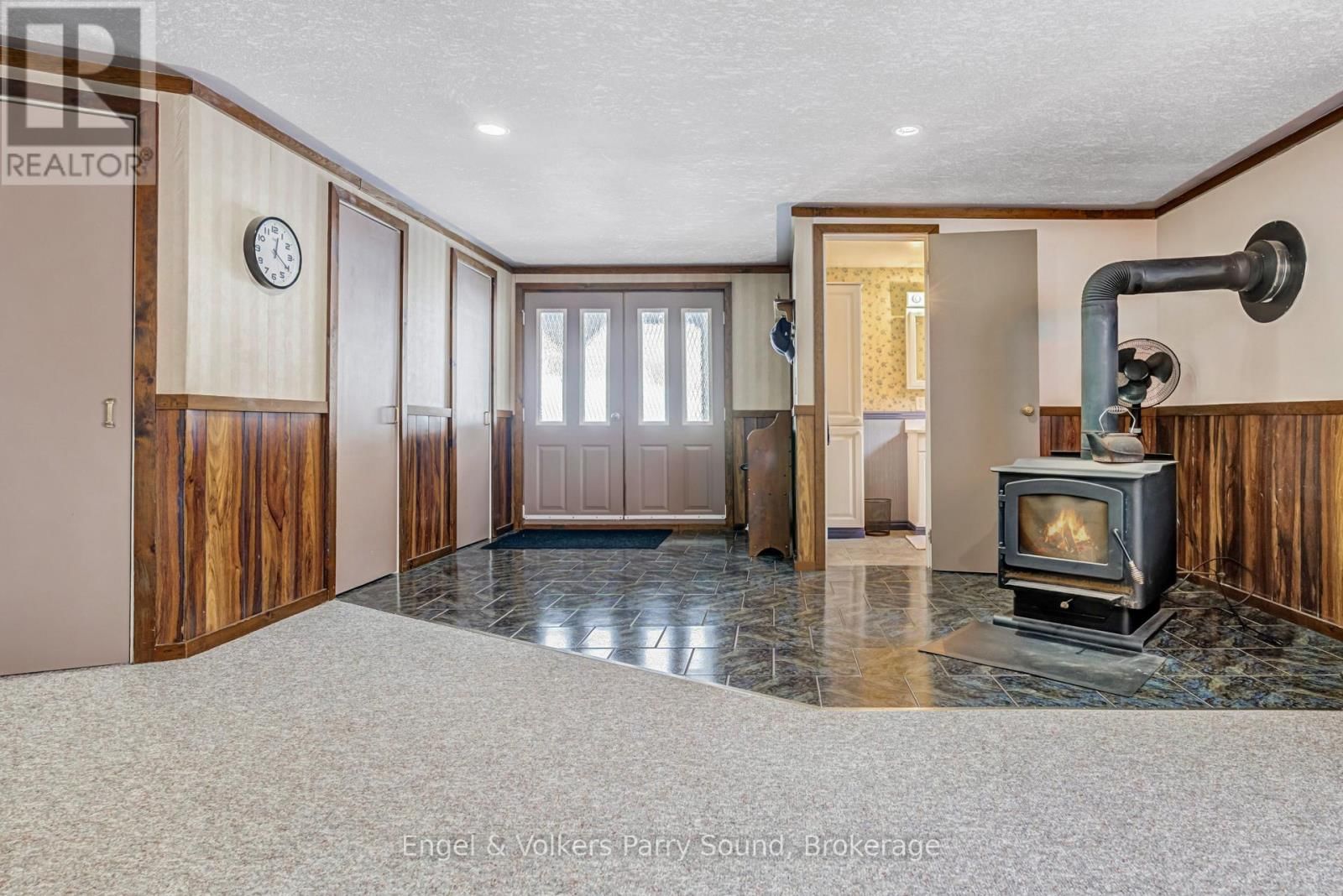 3 SQUIRREL AVENUE Image 31