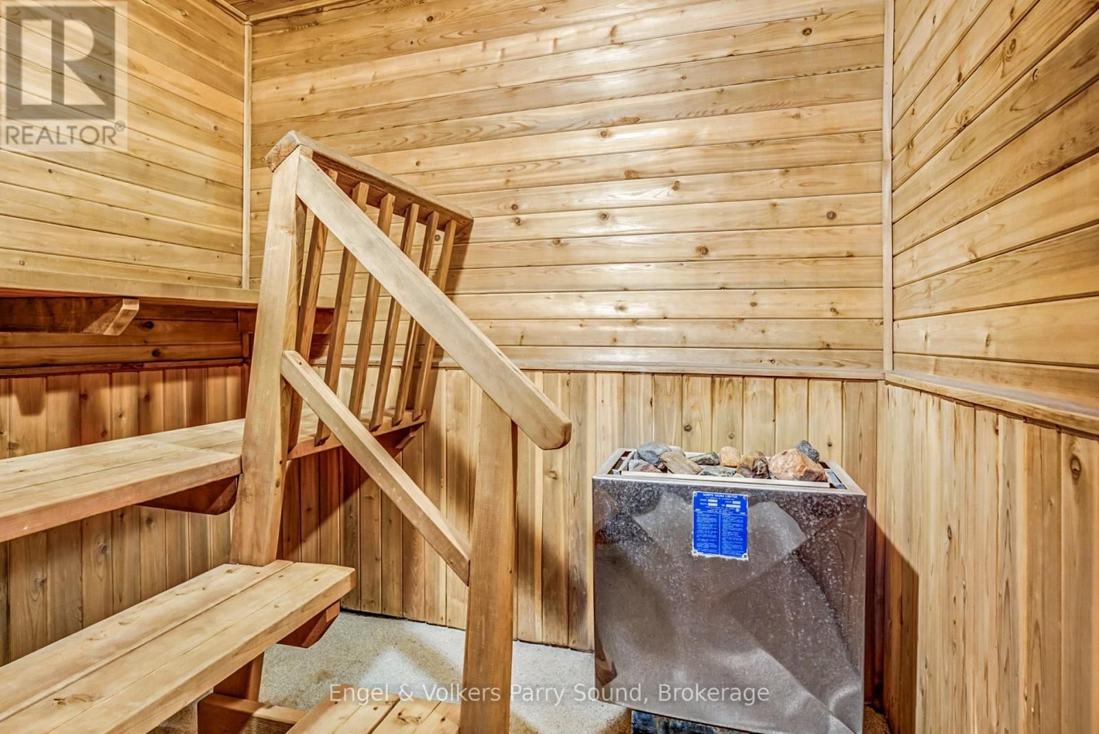 3 SQUIRREL AVENUE Image 37