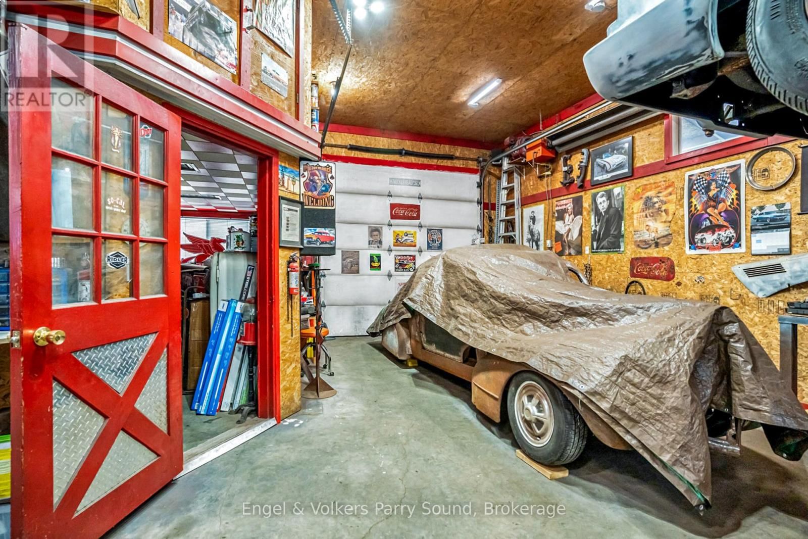 3 SQUIRREL AVENUE Image 46