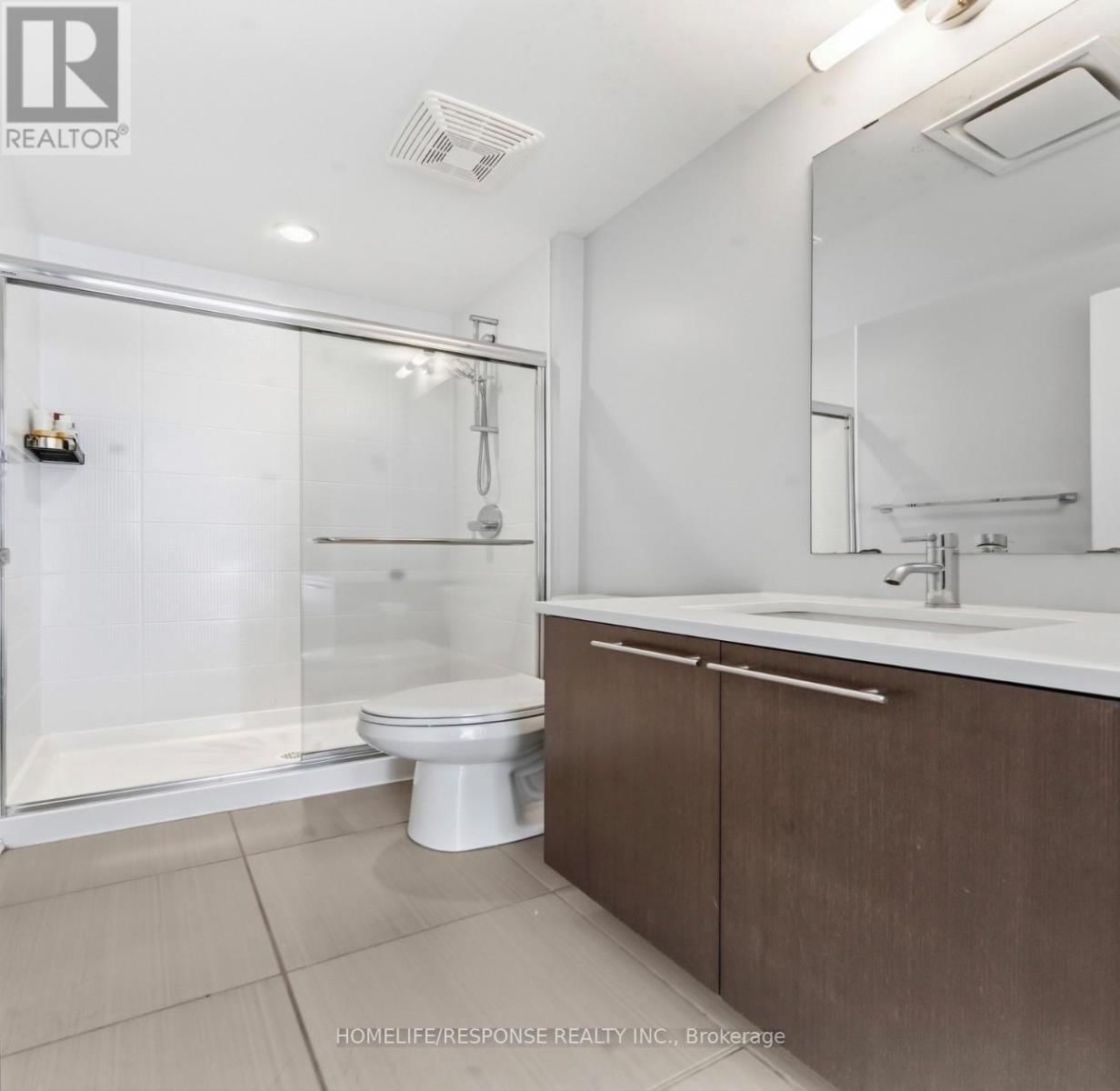 501 - 360 PATRICIA AVENUE Image 16