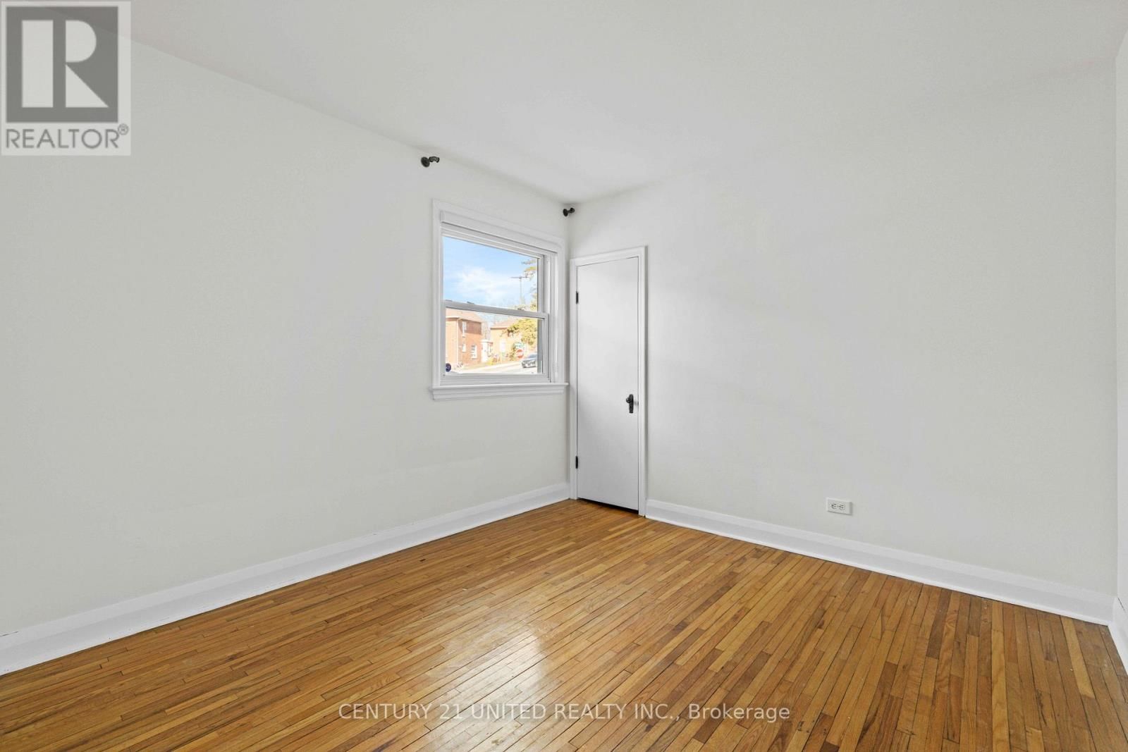 661 RUBIDGE STREET Image 13