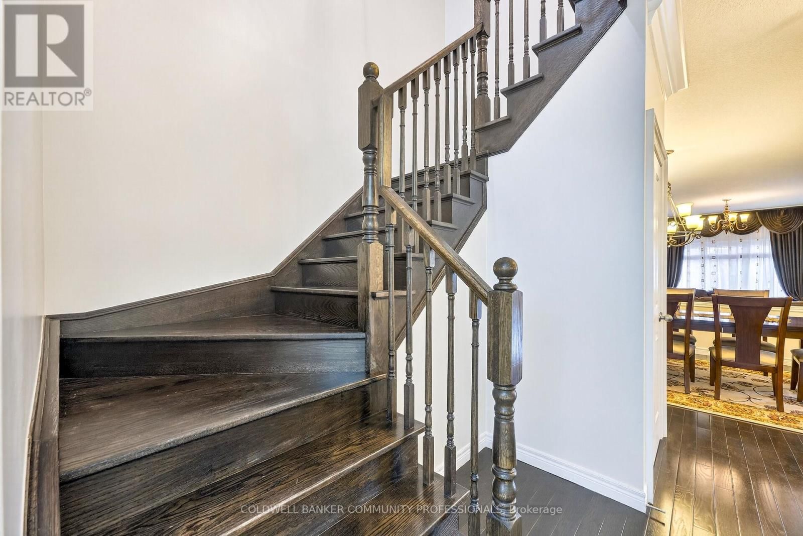 182 IRWIN AVENUE Image 21