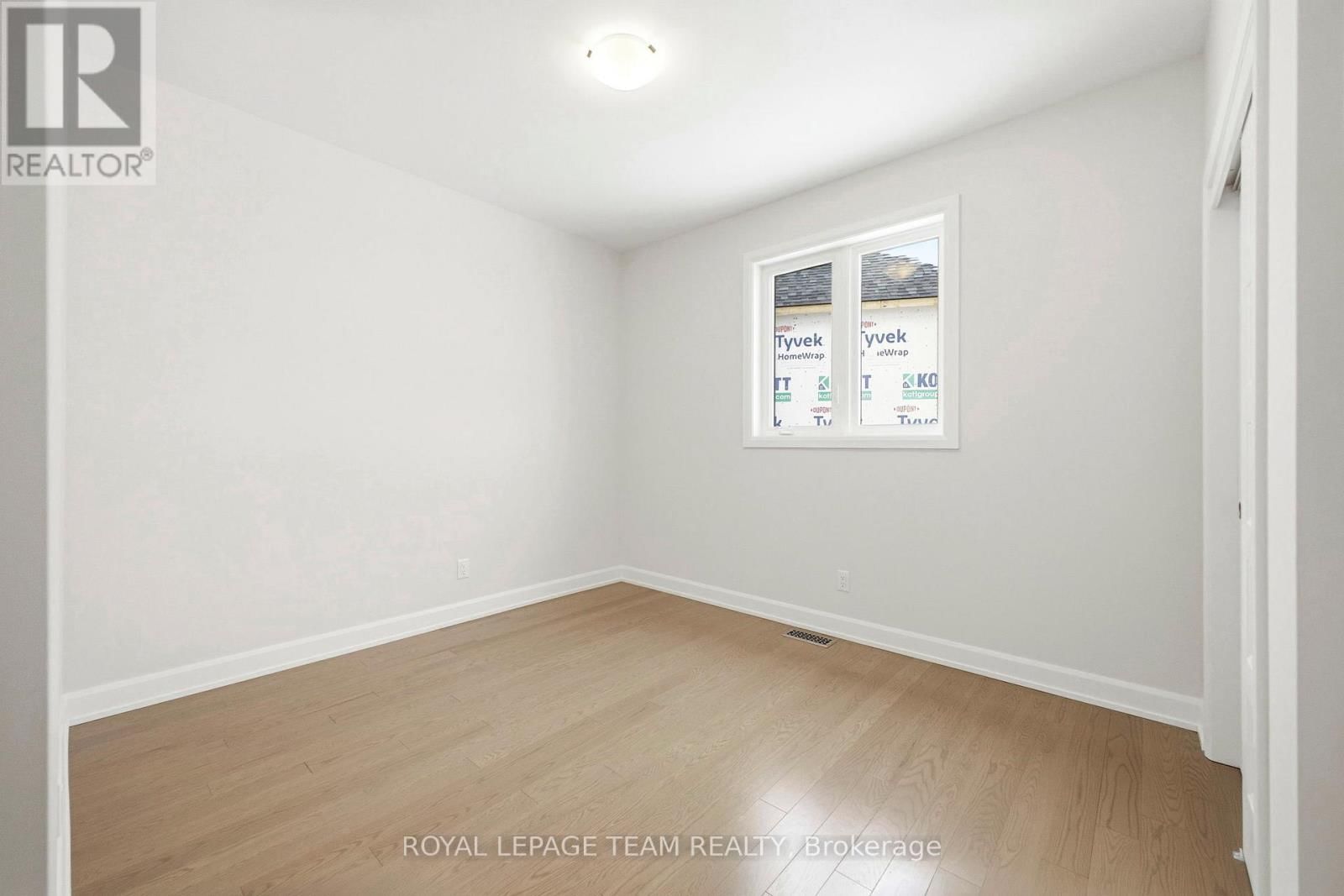 537 SWINLEY CRESCENT Image 25