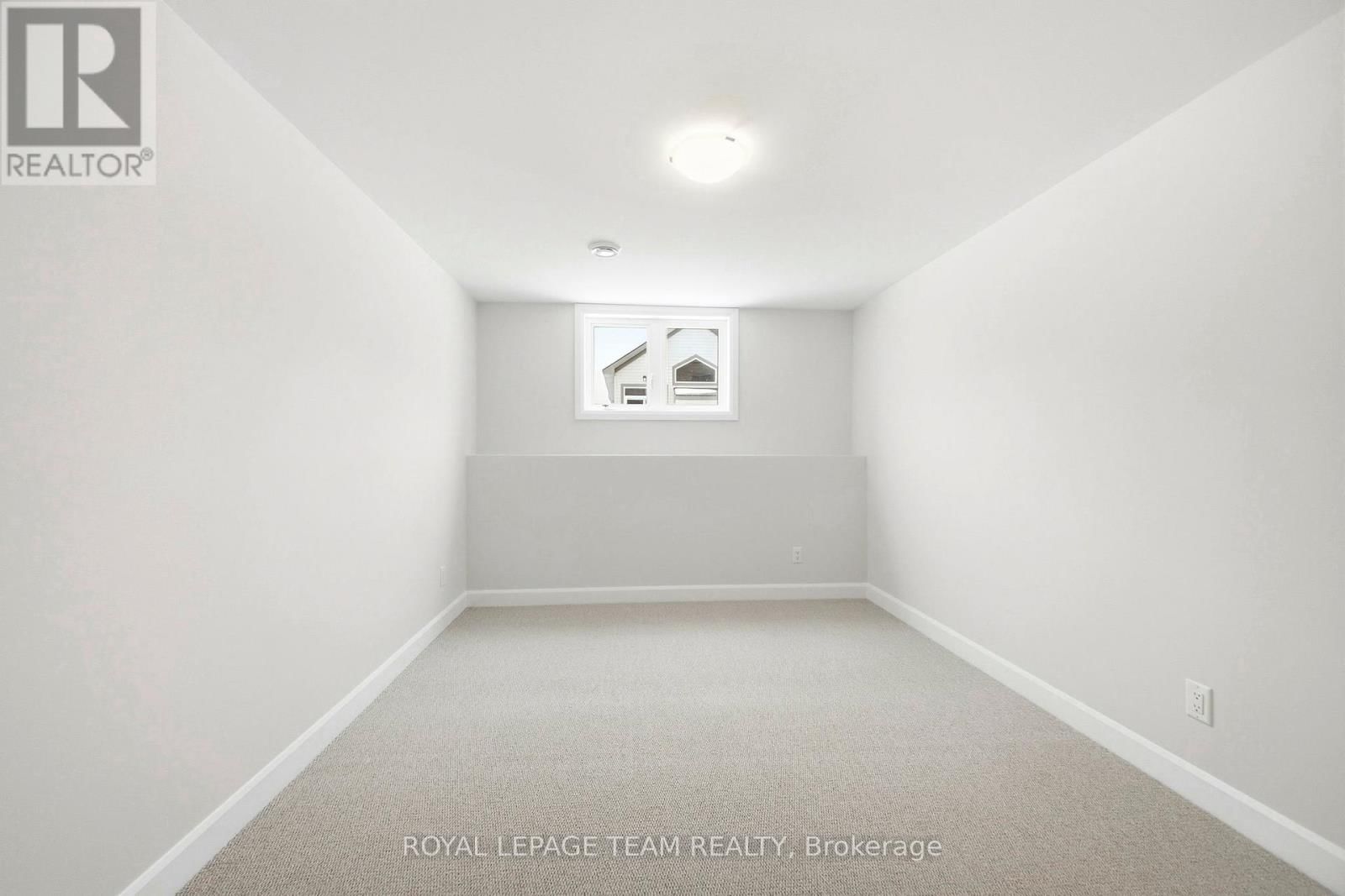 537 SWINLEY CRESCENT Image 33