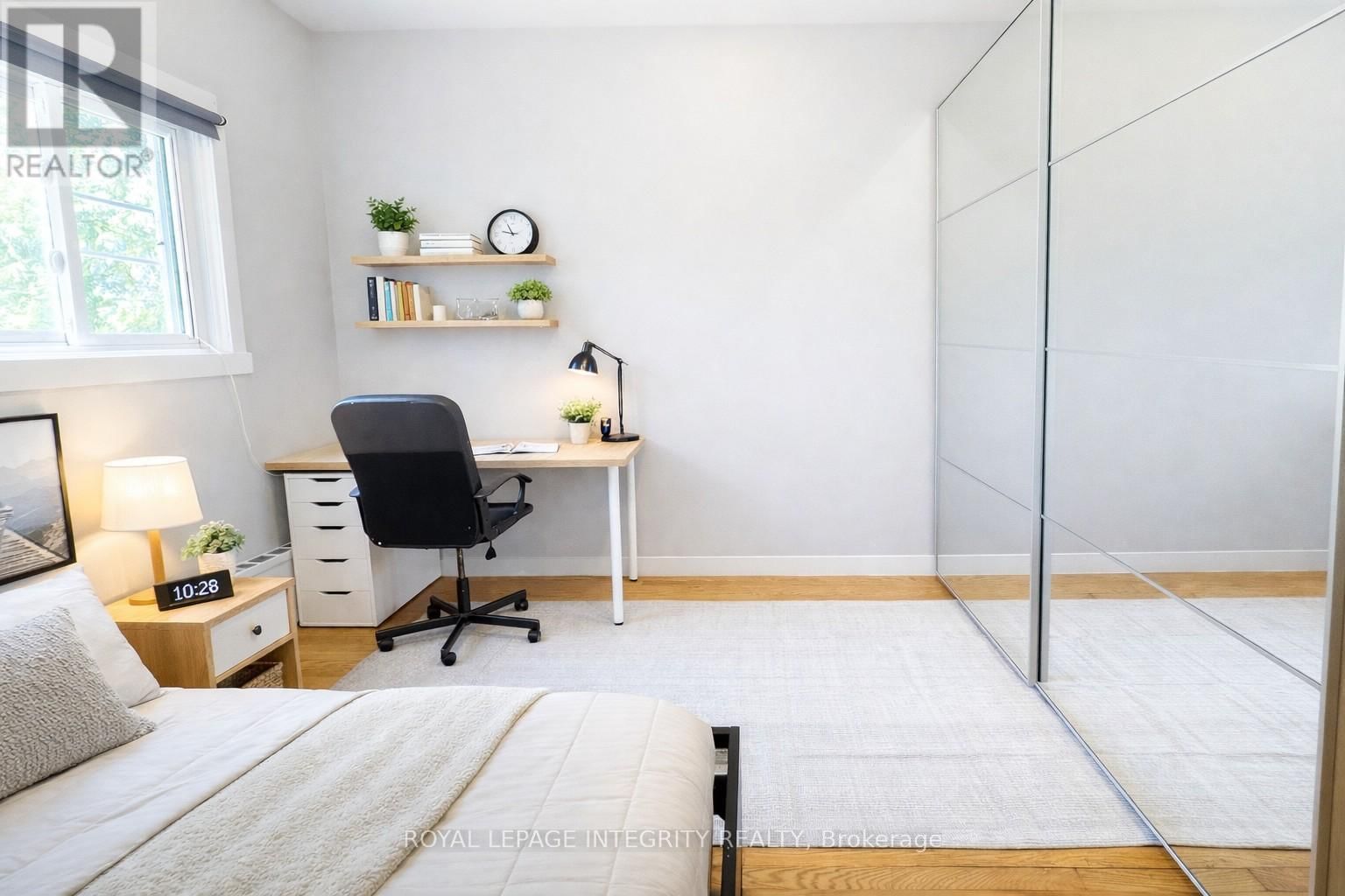 2347 BASELINE ROAD Image 17