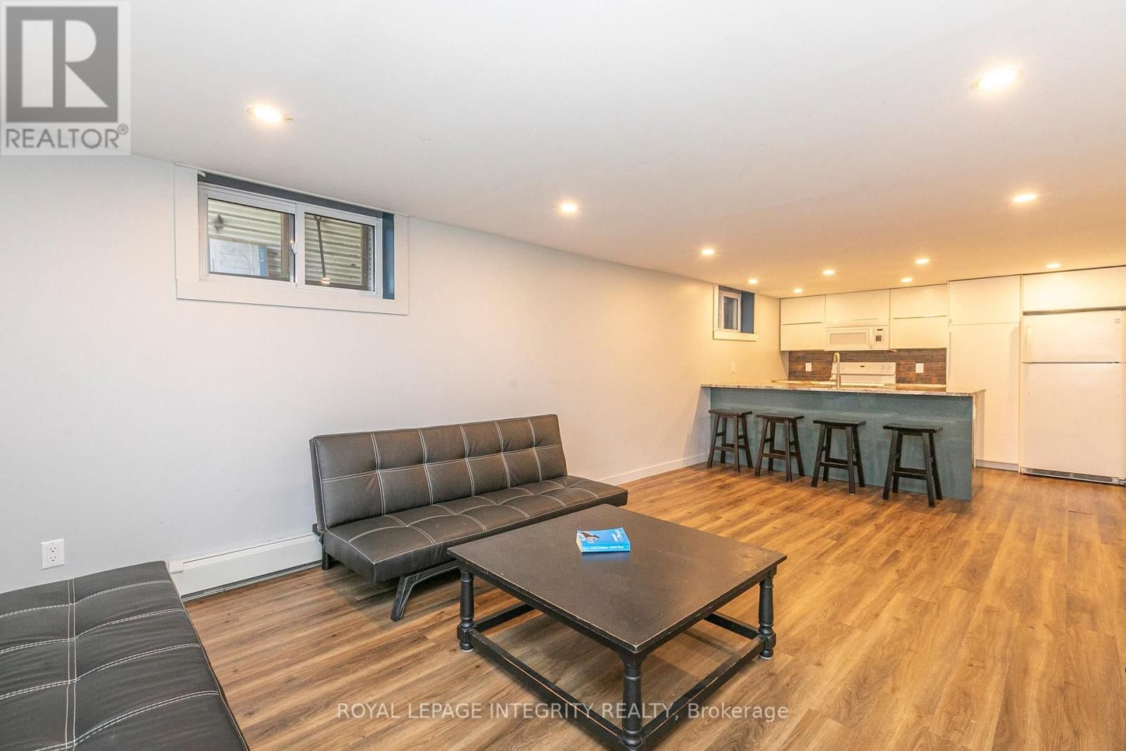 2347 BASELINE ROAD Image 20