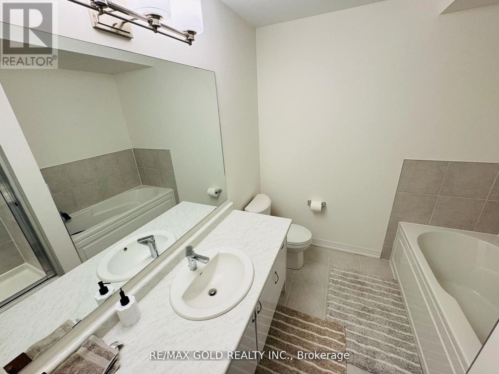 35 GEORGE BRIER DRIVE EAST Image 14