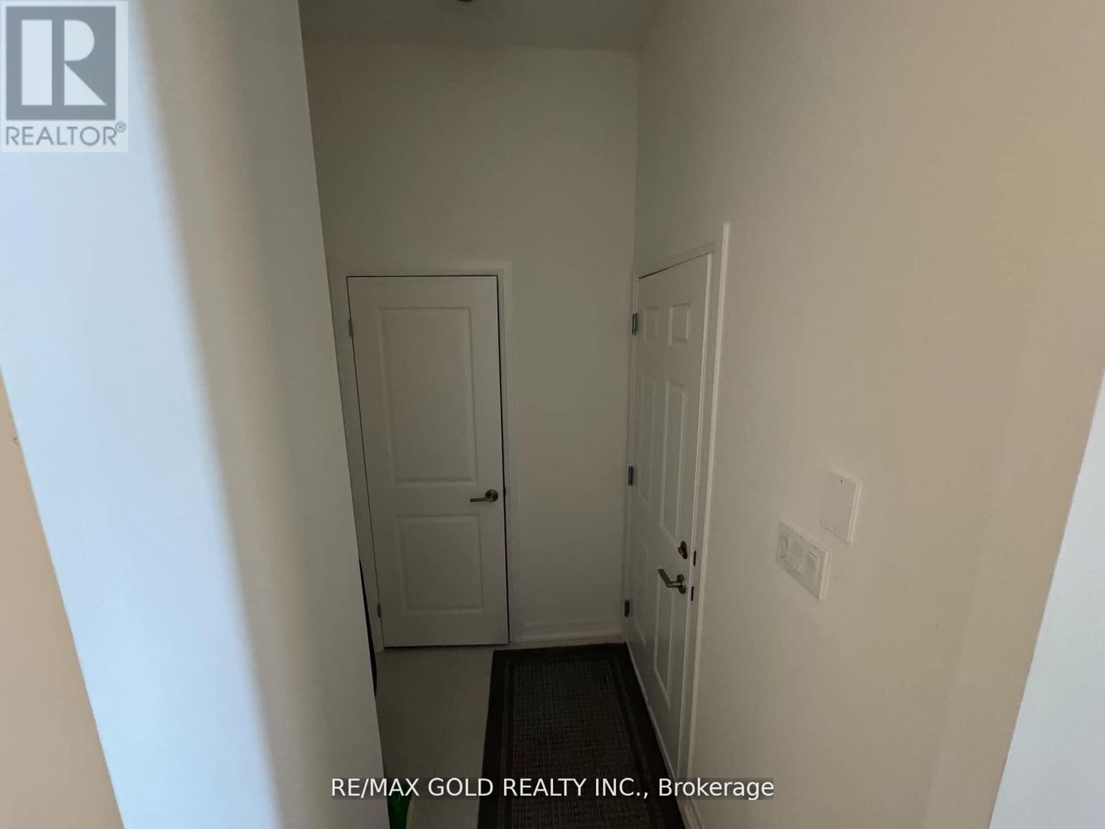 35 GEORGE BRIER DRIVE EAST Image 6