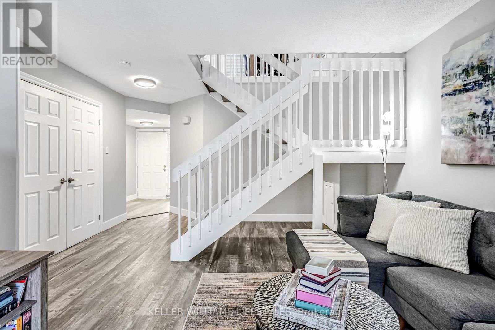 26 - 1399 COMMISSIONERS ROAD WEST Image 11