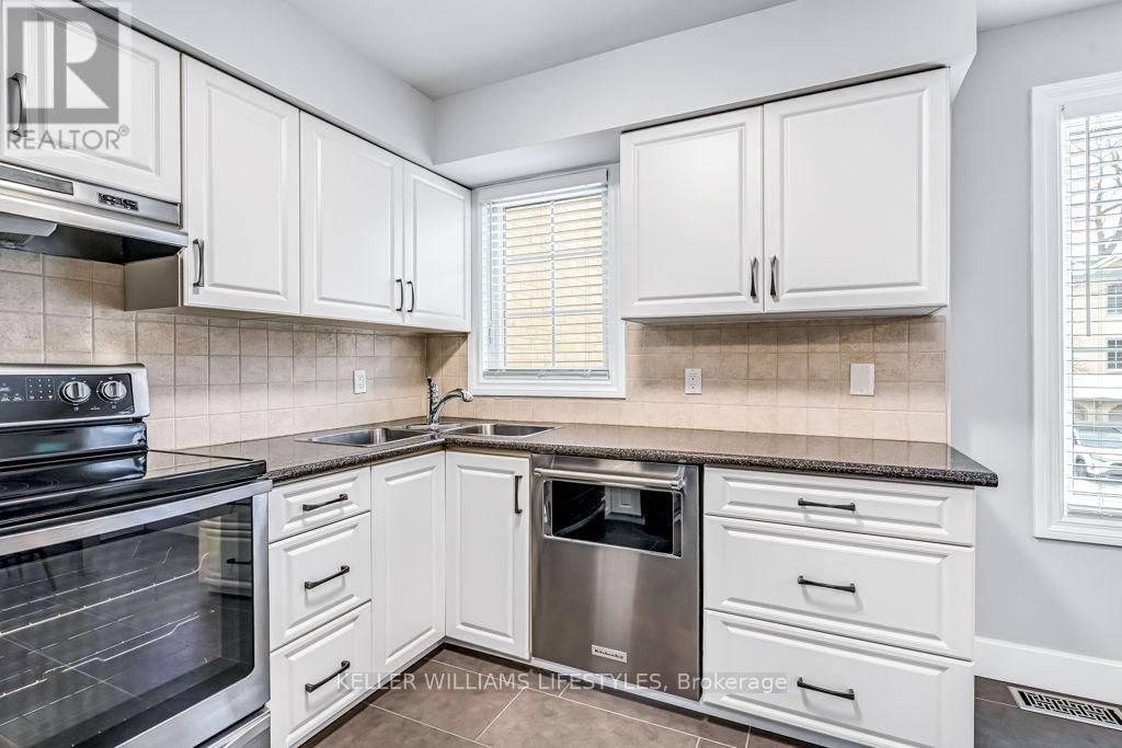 26 - 1399 COMMISSIONERS ROAD WEST Image 27