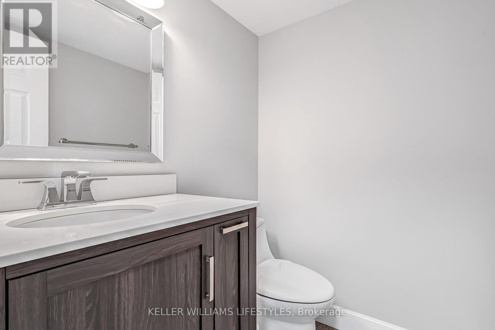 26 - 1399 COMMISSIONERS ROAD WEST Image 28