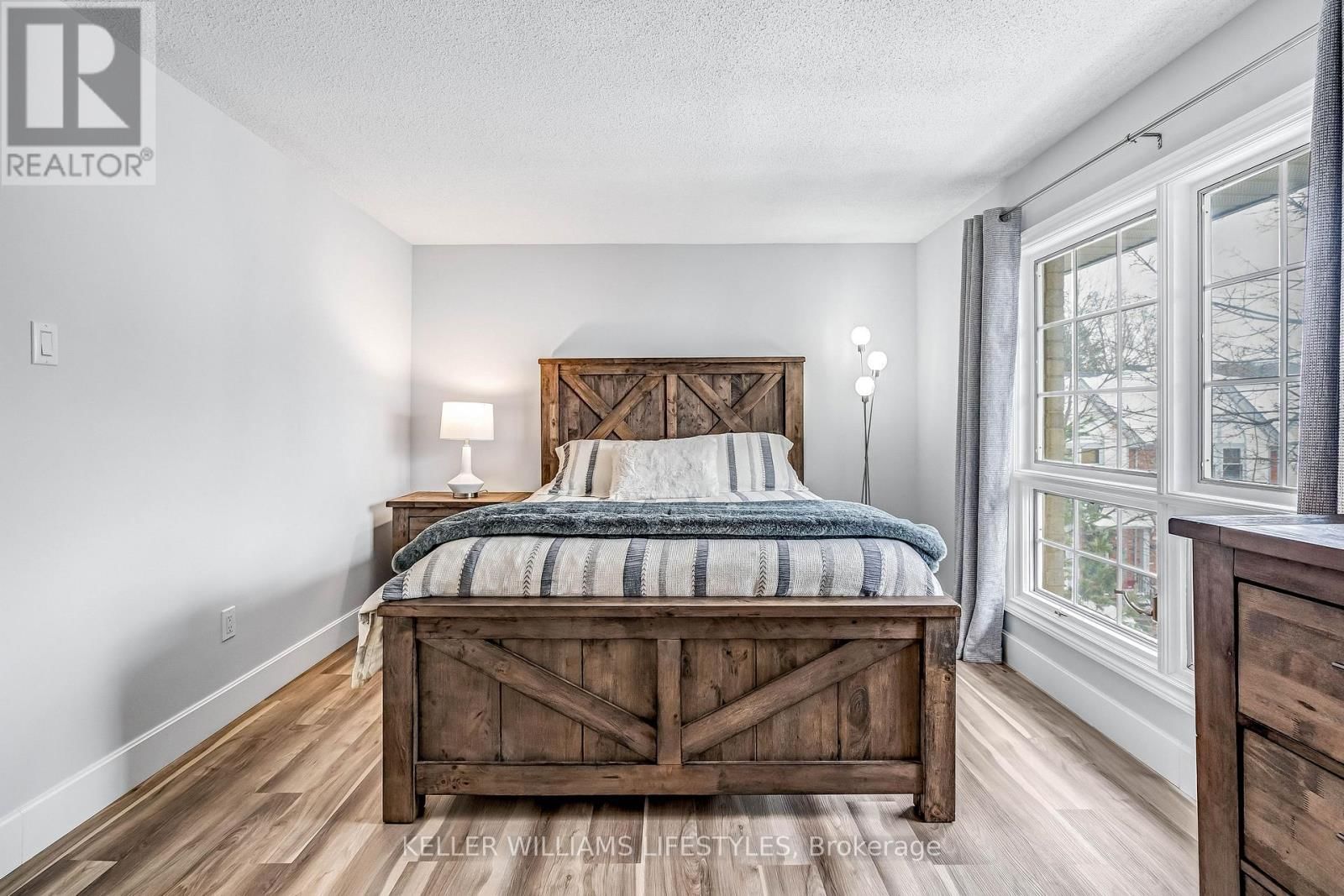 26 - 1399 COMMISSIONERS ROAD WEST Image 32