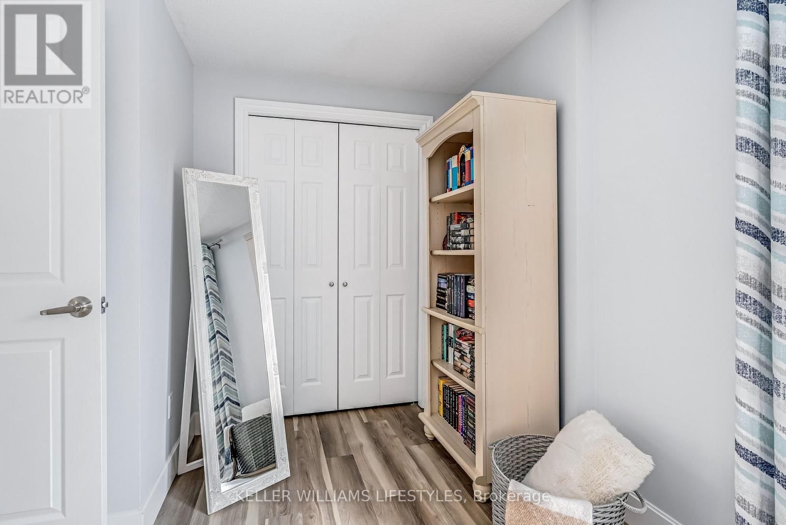 26 - 1399 COMMISSIONERS ROAD WEST Image 36