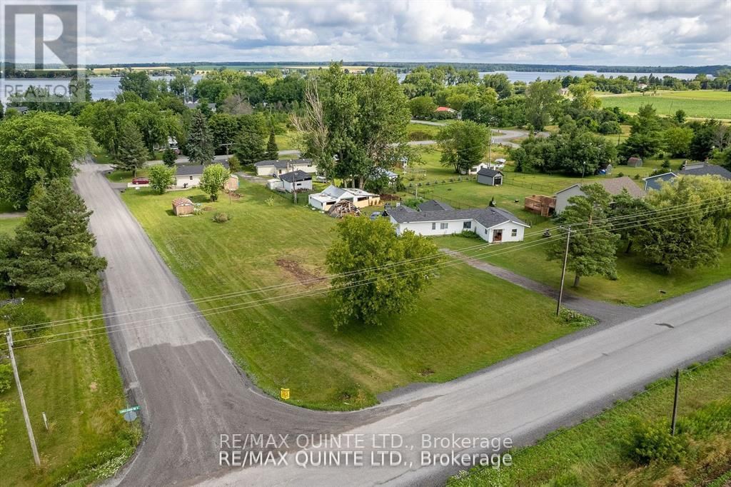 00 MOORE AVENUE Image 12