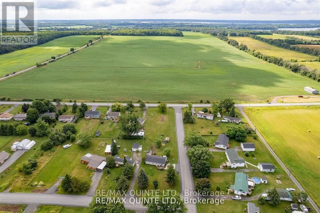 00 MOORE AVENUE Image 6