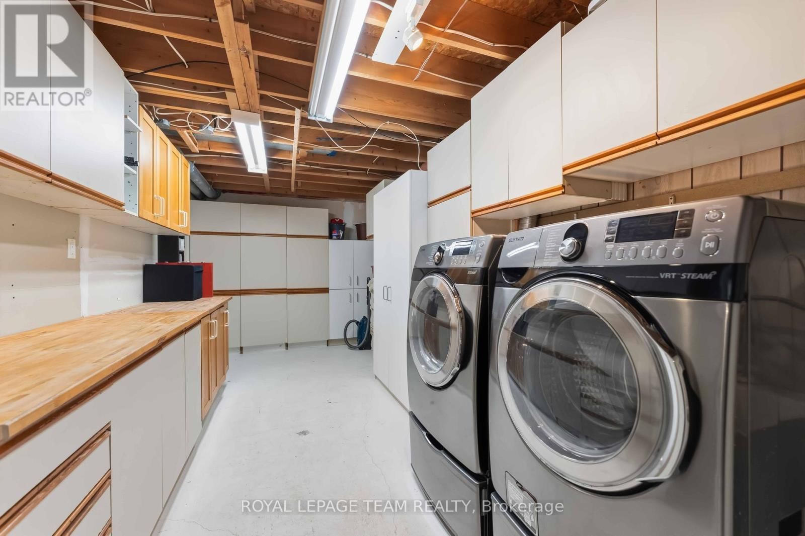 19 HACKETT STREET Image 39