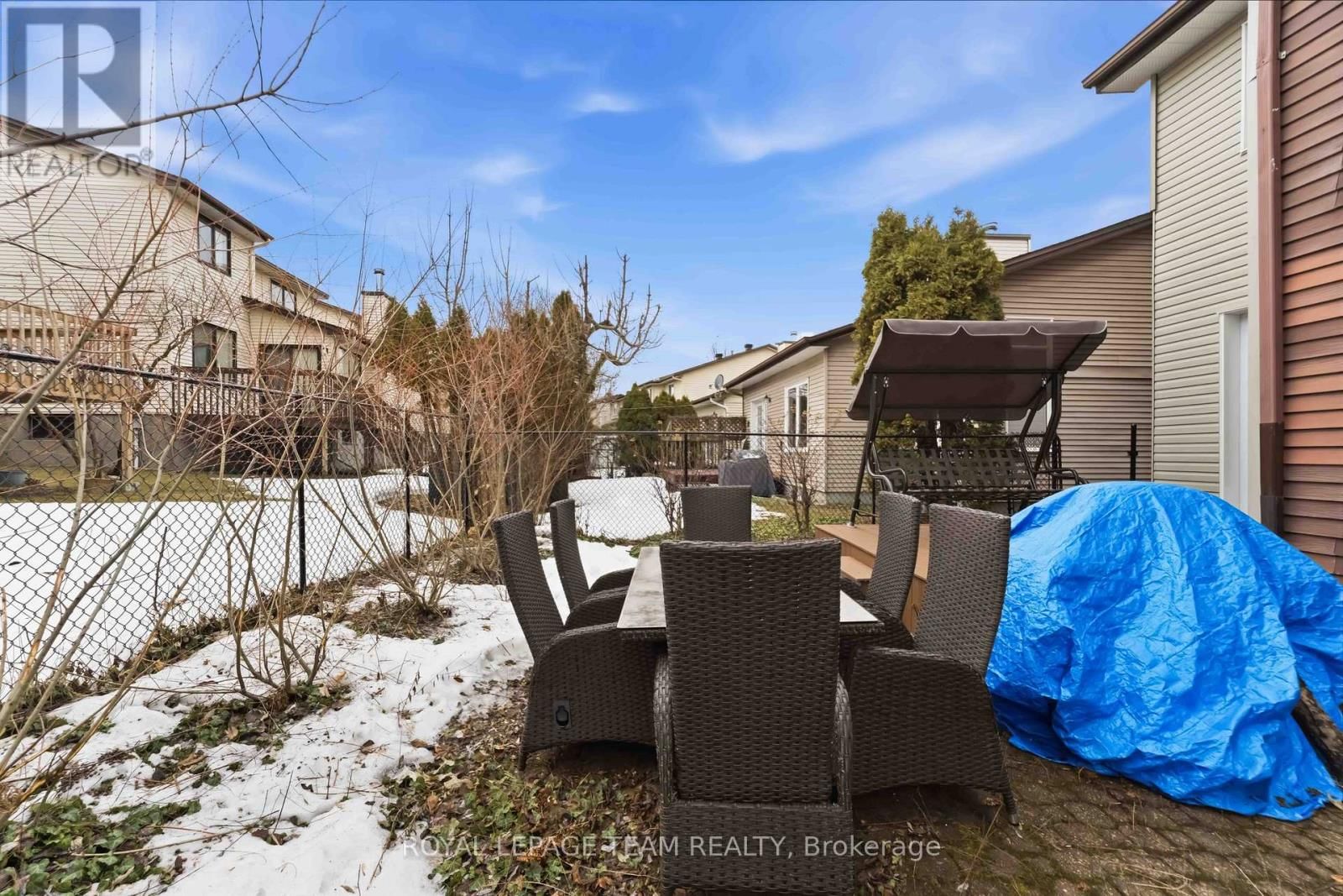 19 HACKETT STREET Image 43