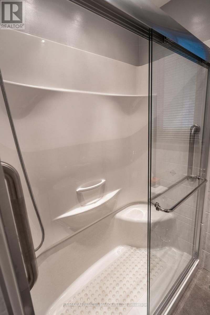 661 ST FELIX STREET Image 14