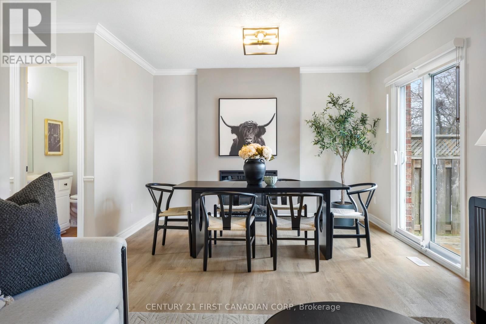 25 - 189 HOMESTEAD CRESCENT Image 11