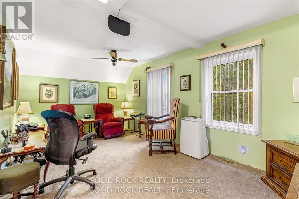 352 NEW STREET Image 22