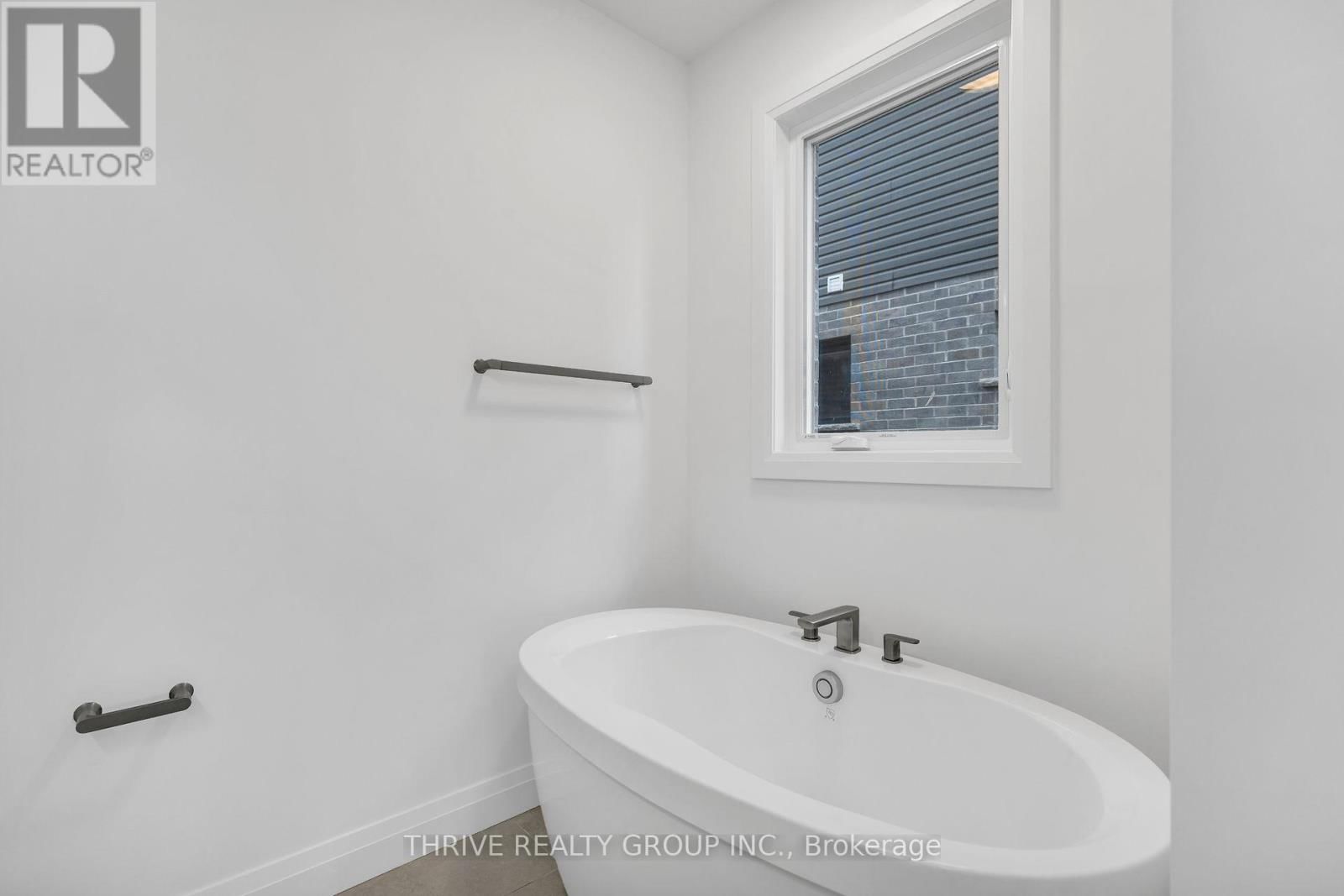 3076 BUROAK DRIVE Image 22