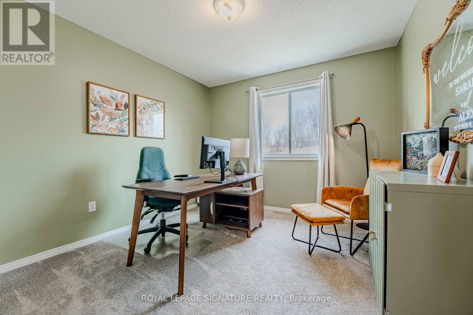 22 CURZON CRESCENT Image 23