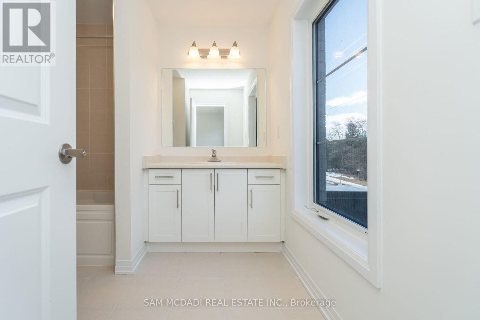 3 BLAIN DRIVE Image 33