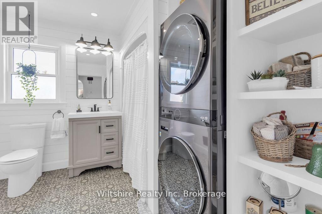 436 BROADWAY STREET Image 18