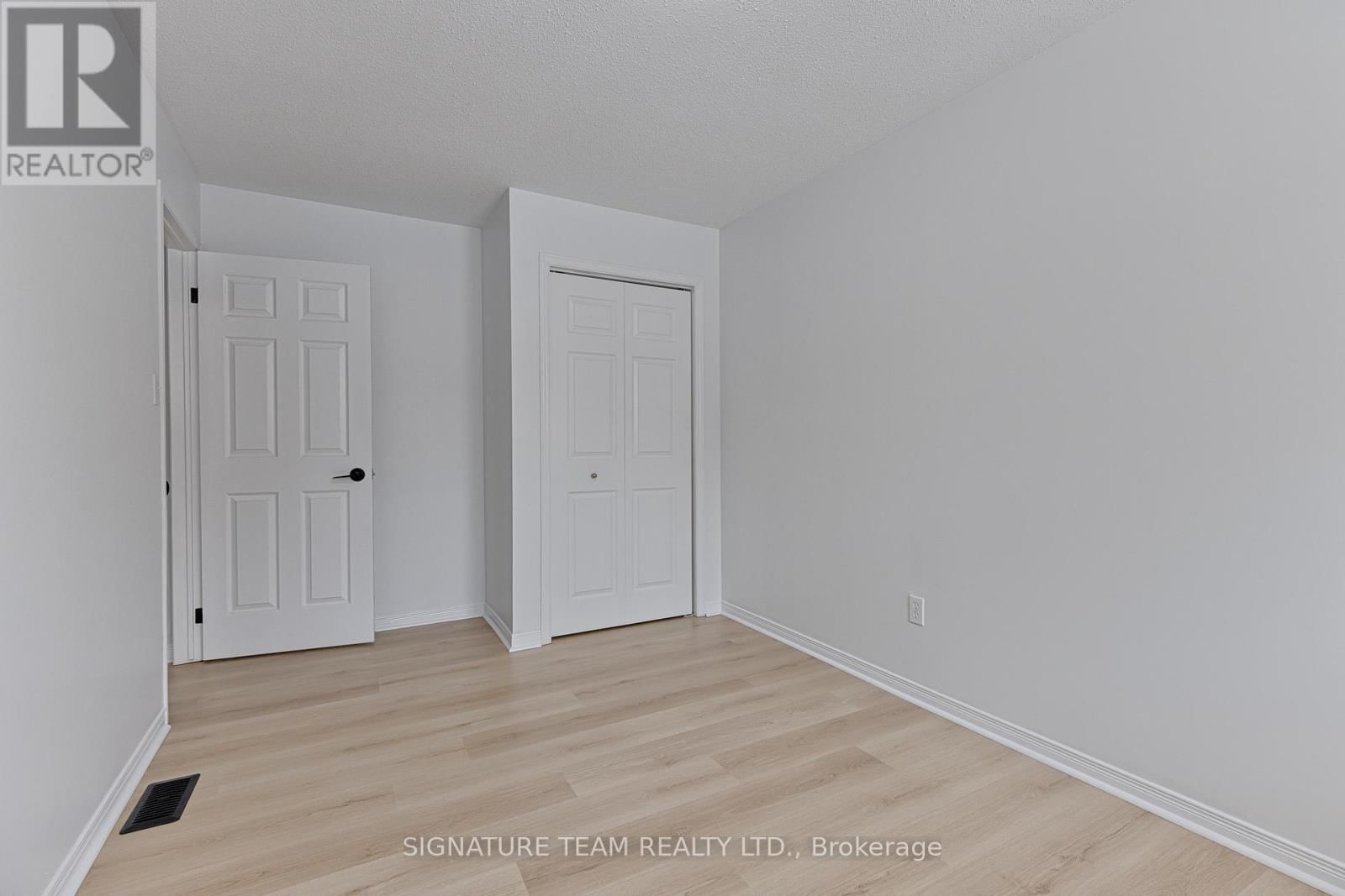 20 NORTHBROOK ROAD Image 23