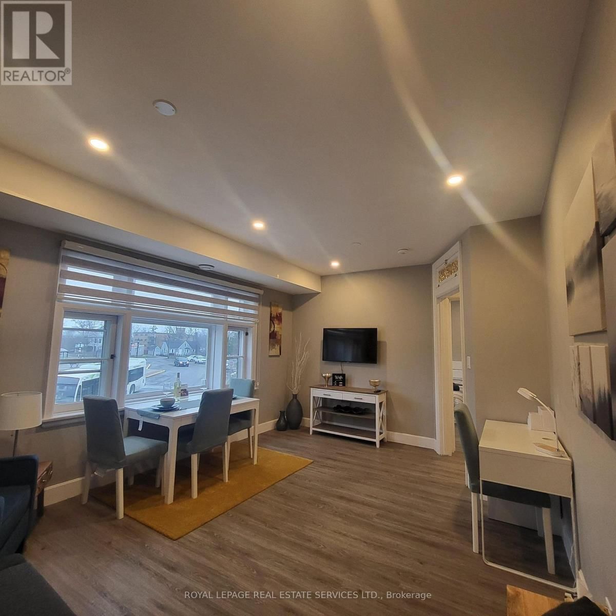 3 - 169 EAST MAIN STREET Image 2