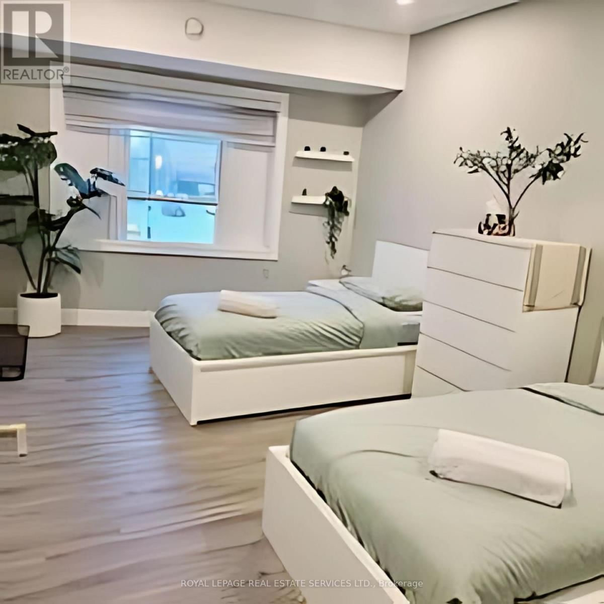 3 - 169 EAST MAIN STREET Image 6