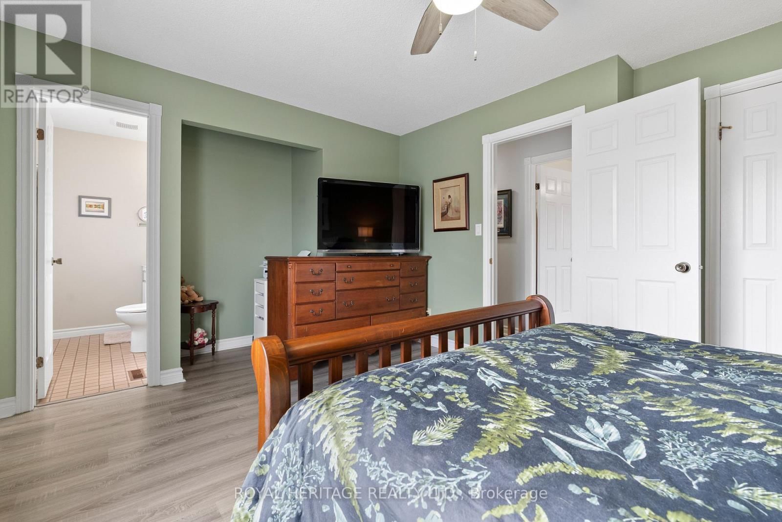 322 VICTORIA AVENUE NORTH Image 22