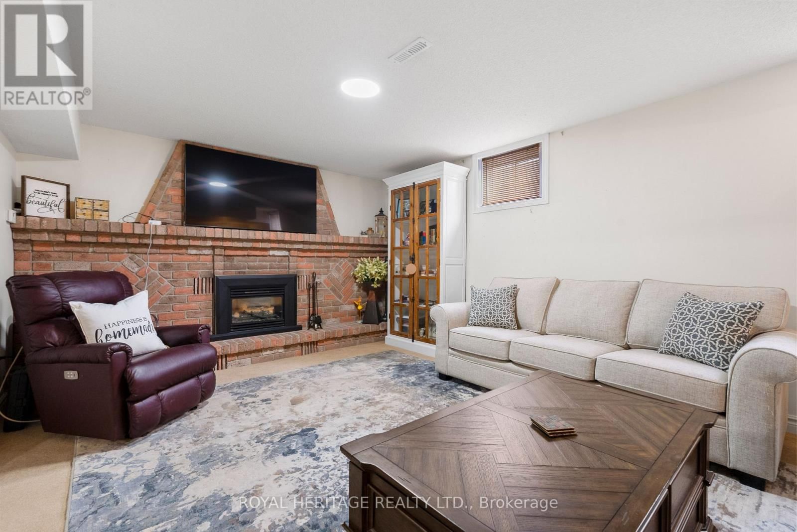 322 VICTORIA AVENUE NORTH Image 31