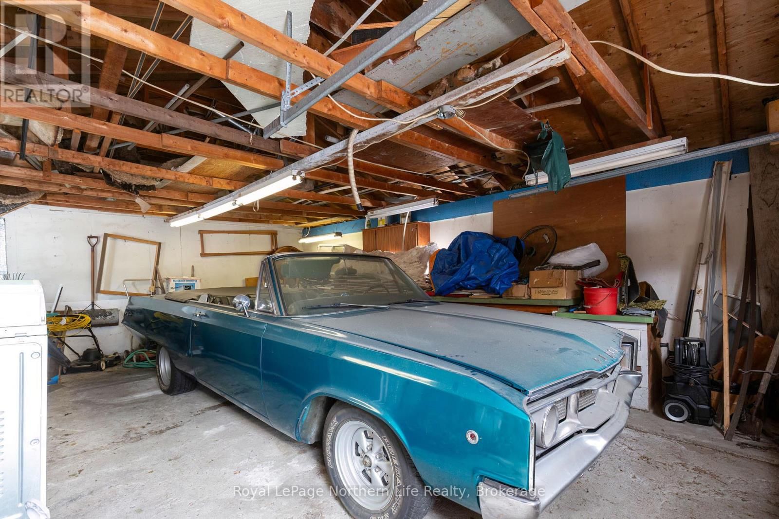 1403 MCKEOWN AVENUE Image 39