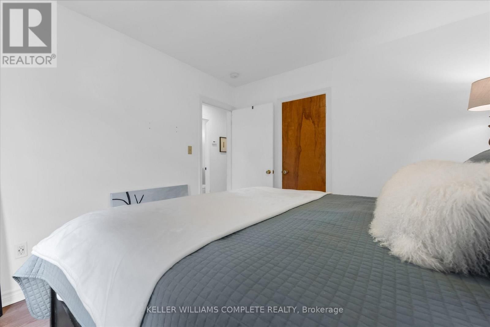 24 CENTRAL PARK AVENUE Image 13