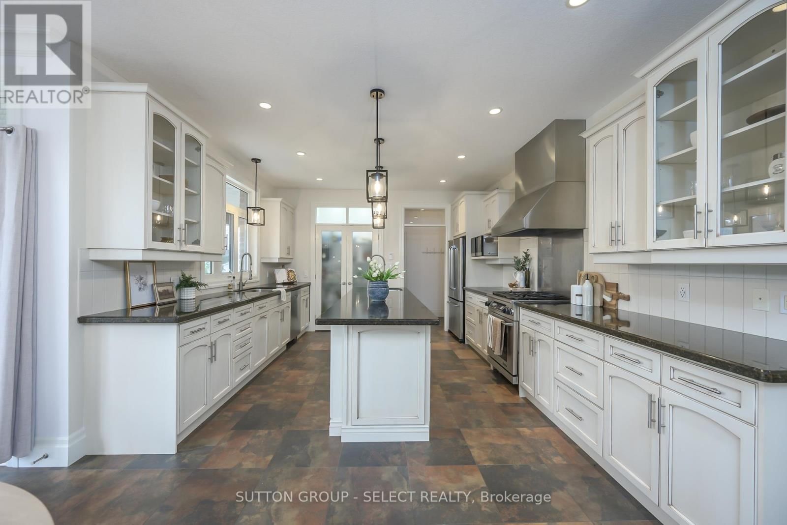 1615 WICKERSON GATE Image 14