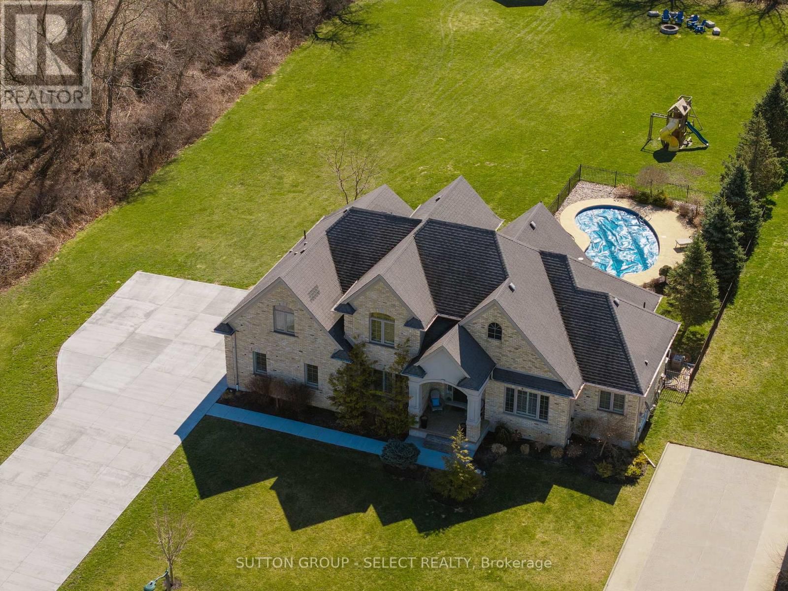 148 RIDGE STREET Image 35