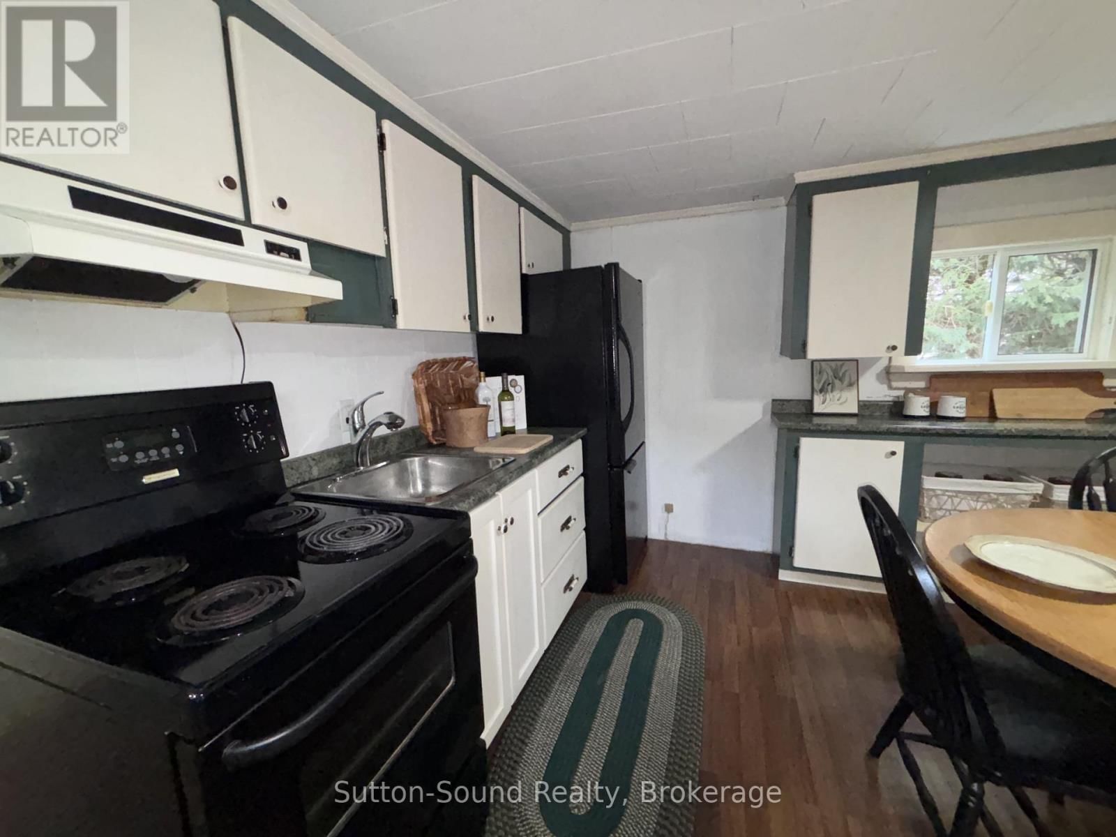 127 HARVEY STREET Image 11